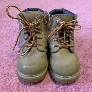Toddler boots